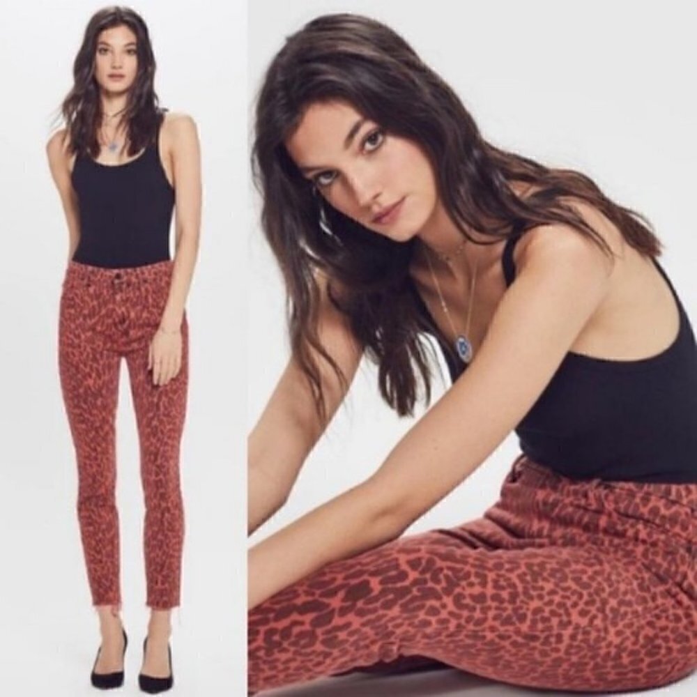 MOTHER High Waisted Looker Ankle Fray Jeans